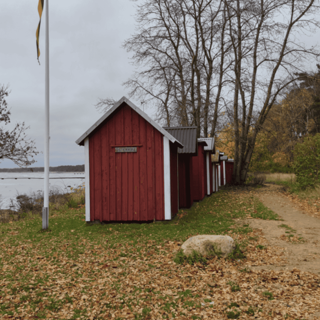 Huts on Bastad's harbor