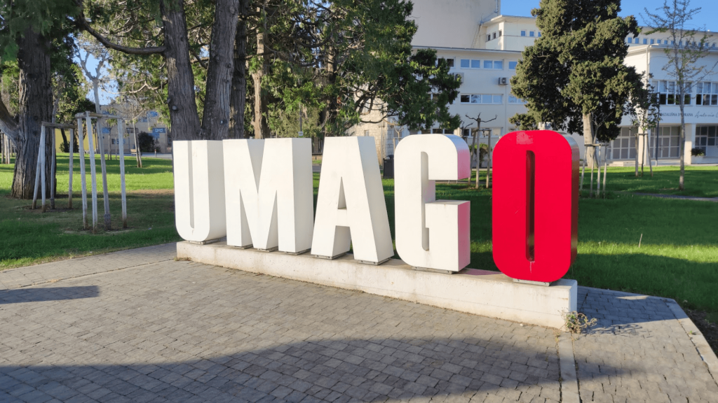 "UMAGO" sign in the city of Umag
